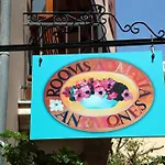 Pensionat Anemones 4*